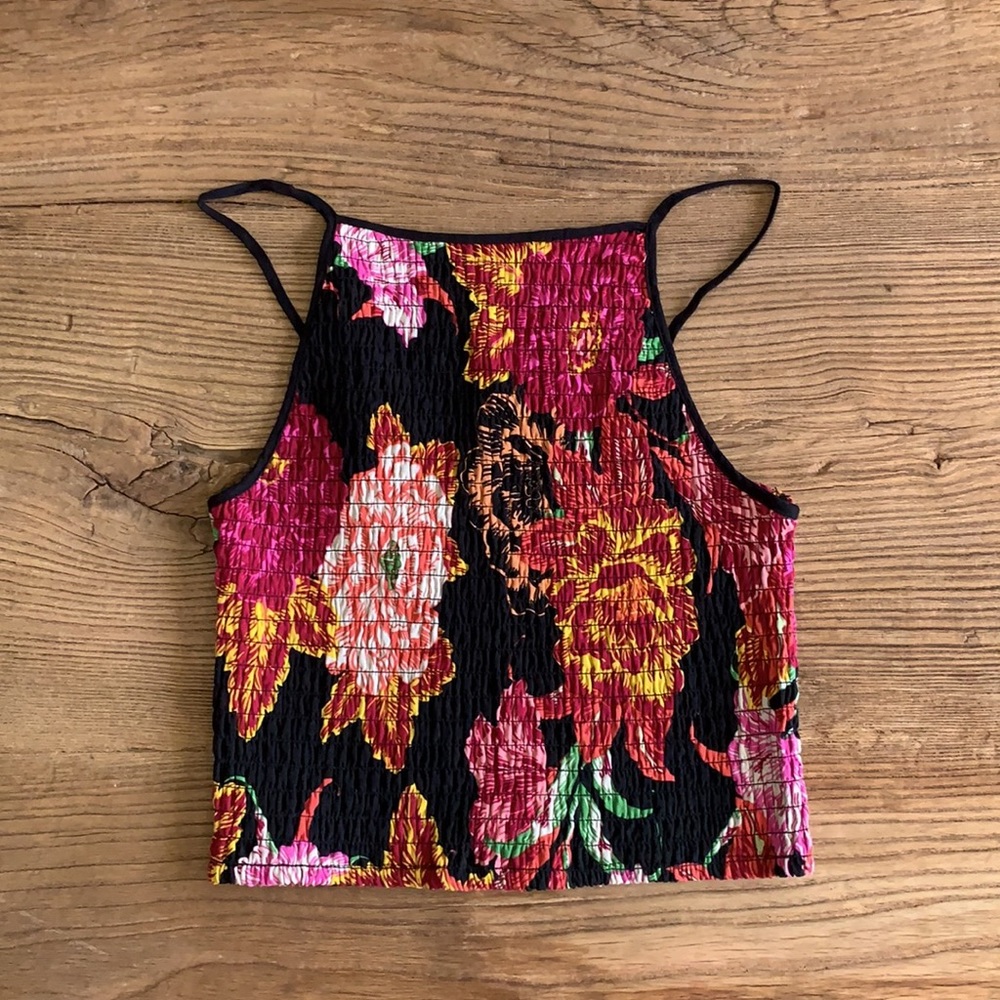 Xhiliration Floral Crop Top